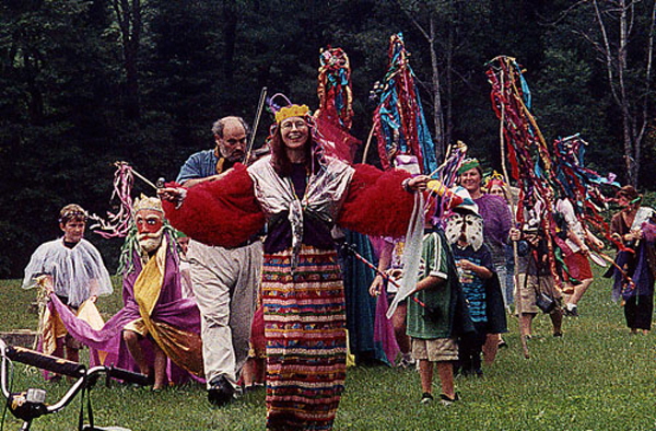 Guest Artist Linda Donald leads the Regatta Parade at Artwell Gallery